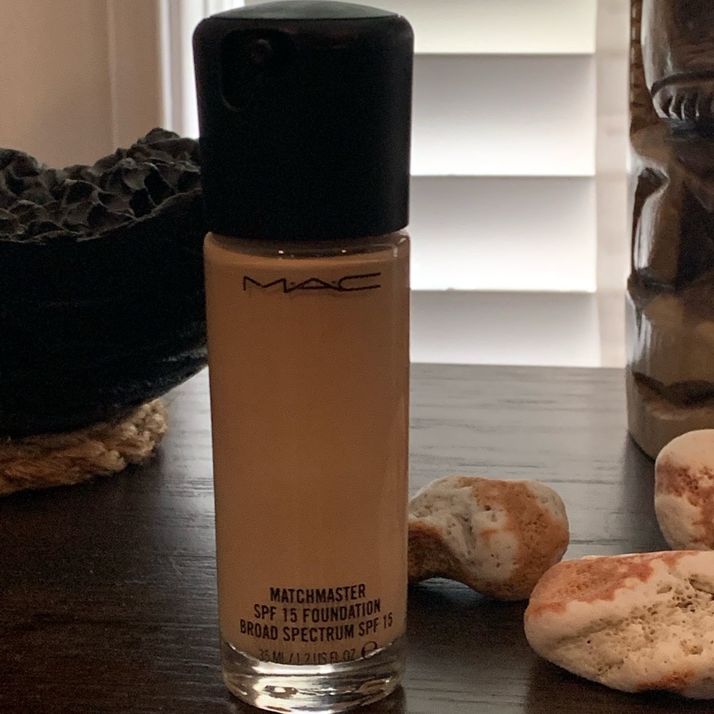 MAC MATCHMASTER SPF 15 Foundation 1.0 NWOB SOLD